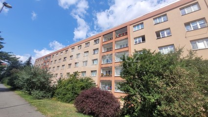 Prodej bytu 2+1 s balkonem, 53 m2, OV Praha 10 Malešice - Fotka 1